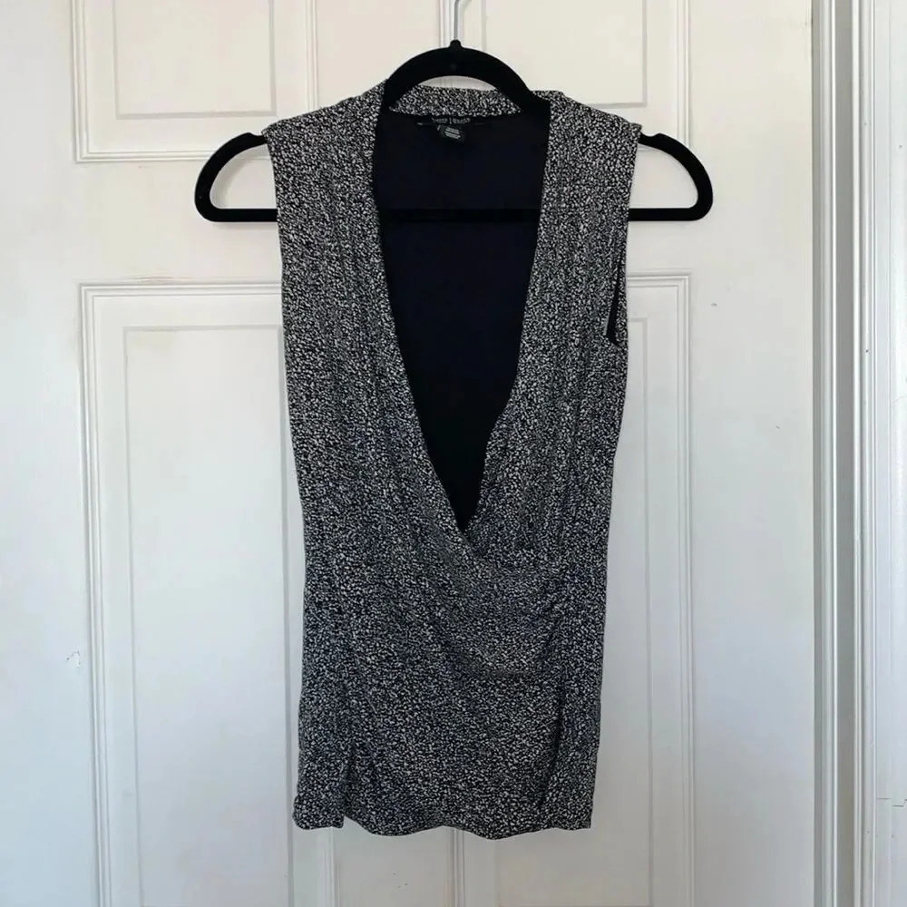 White House Black Market Criss Cross Sleeveless Tank Size XS